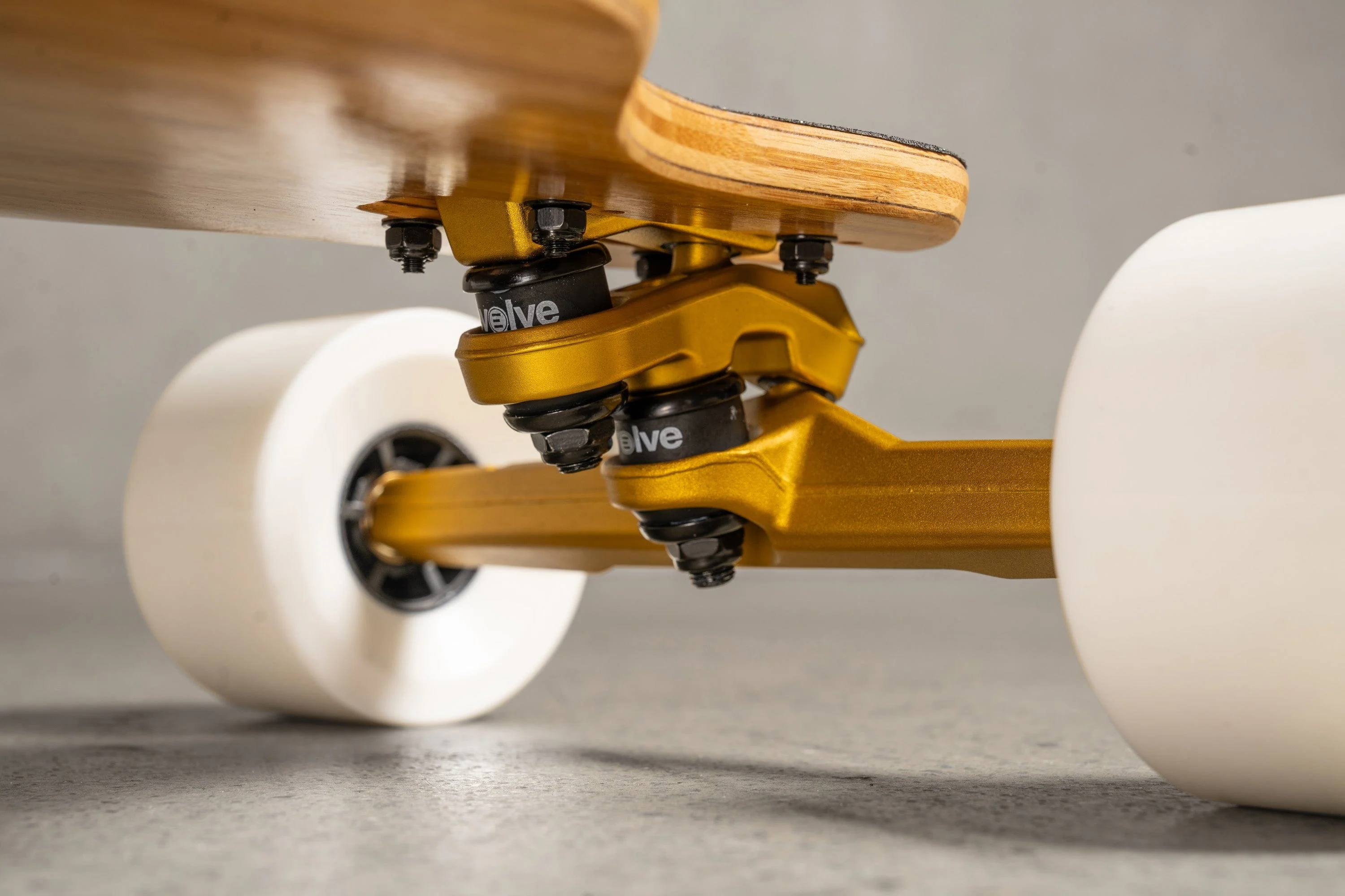 Evolve Fusion 2 in 1 Electric Skateboard - Image 13
