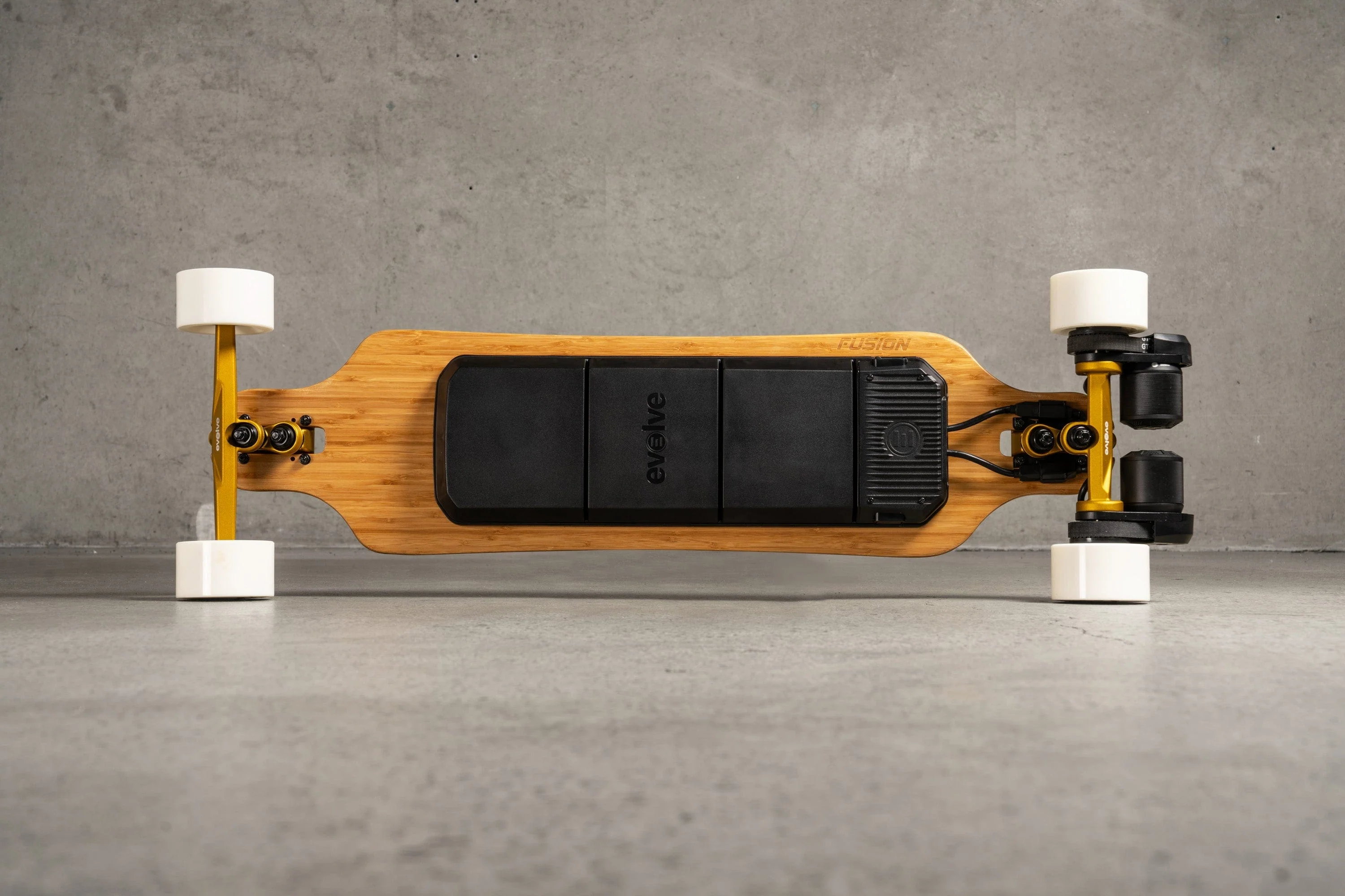 Evolve Fusion 2 in 1 Electric Skateboard - Image 21