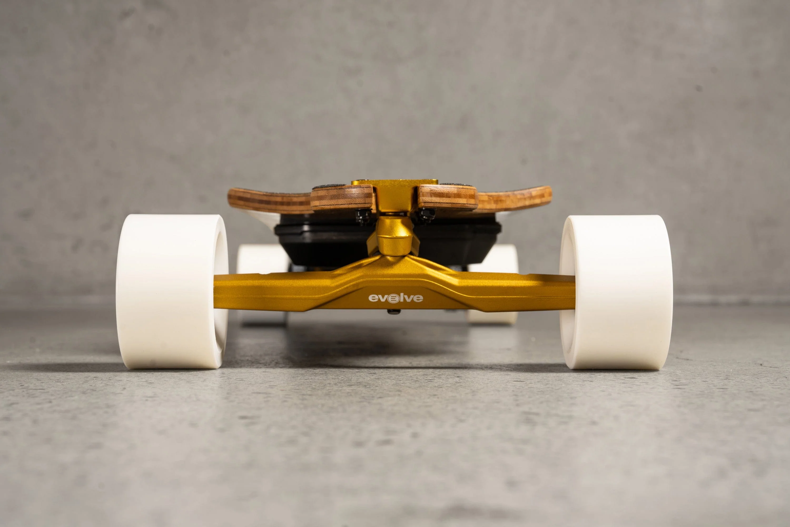 Evolve Fusion 2 in 1 Electric Skateboard - Image 3