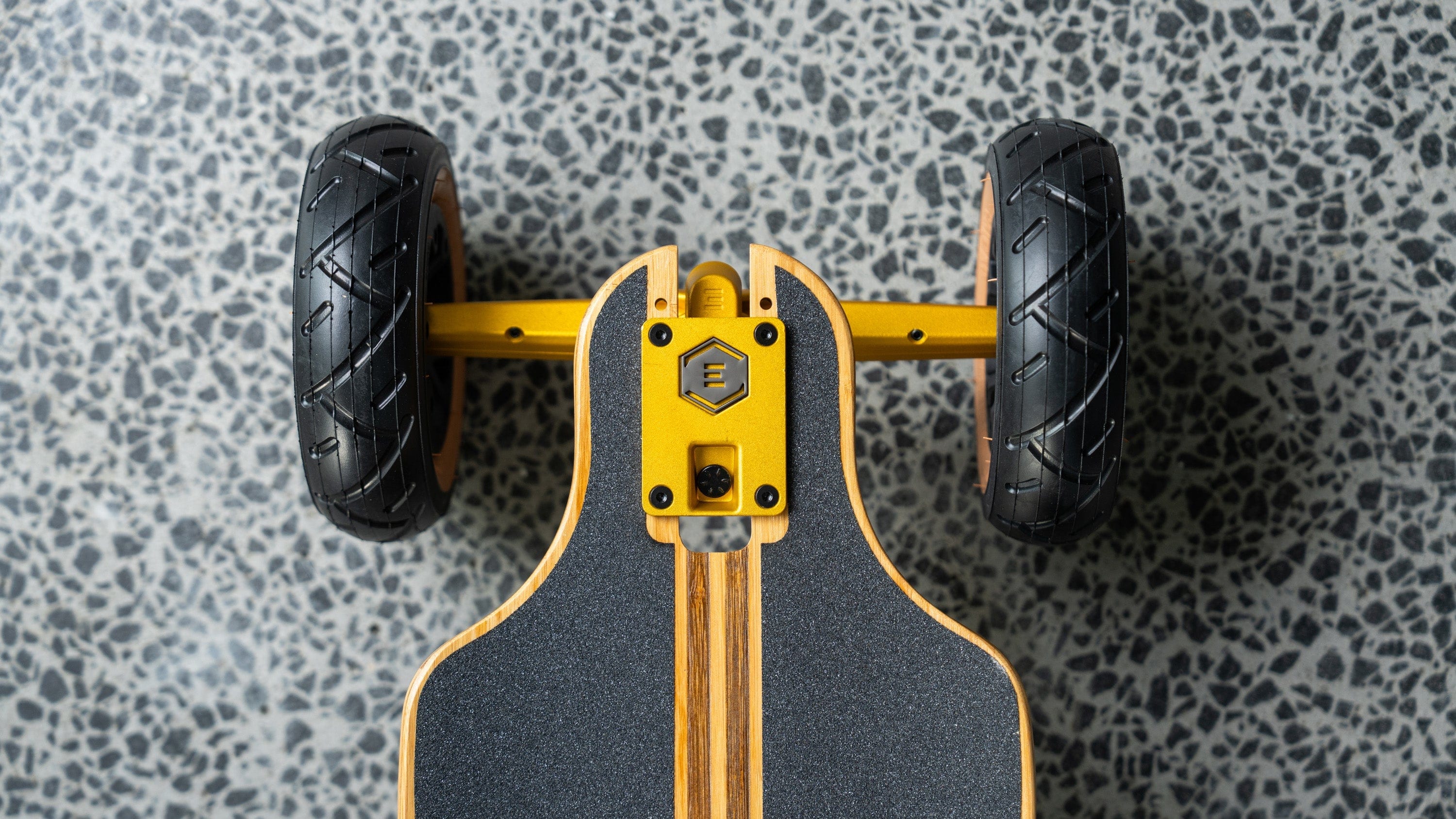 Evolve Fusion 2 in 1 Electric Skateboard - Image 34