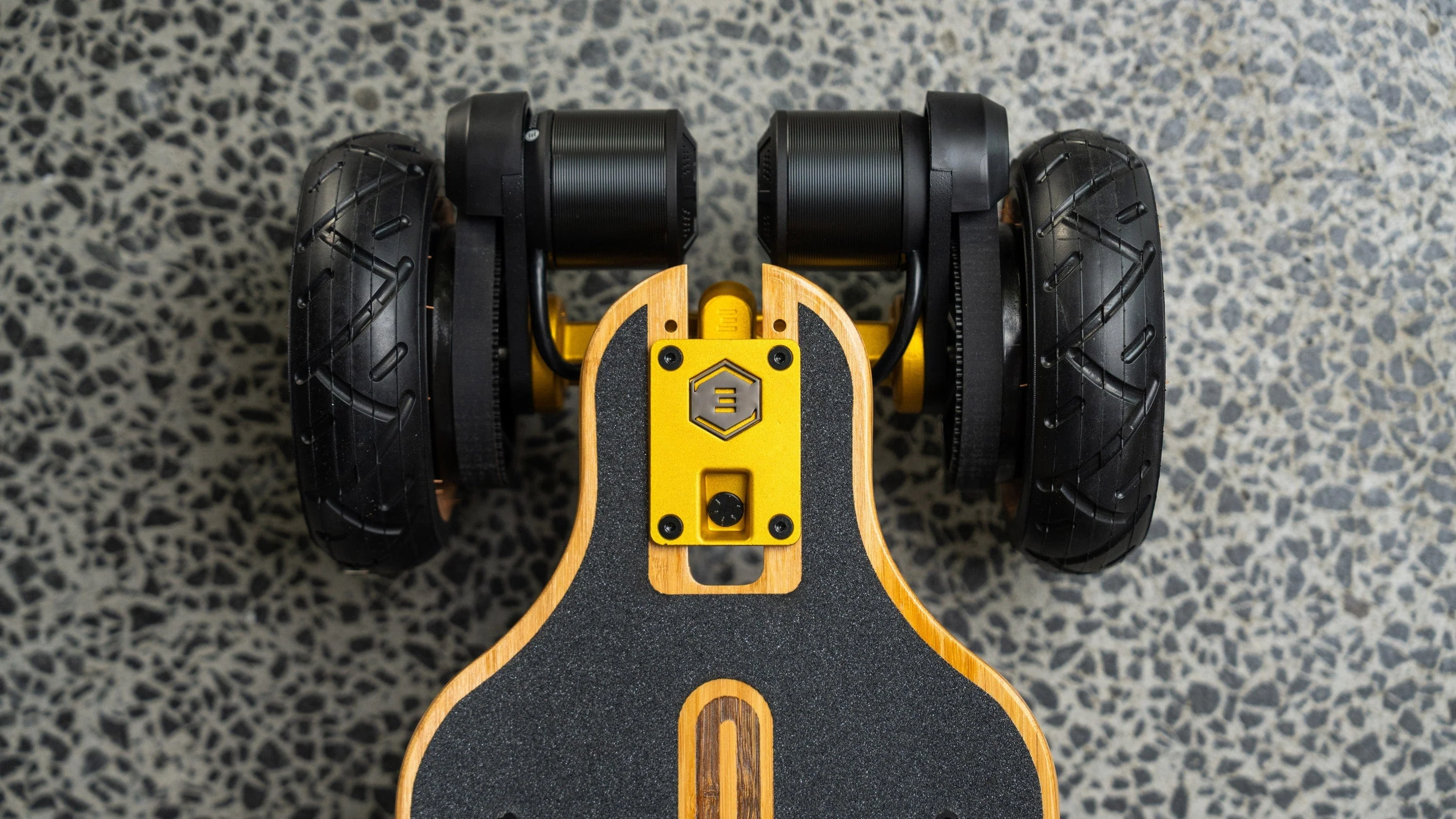 Evolve Fusion 2 in 1 Electric Skateboard - Image 36
