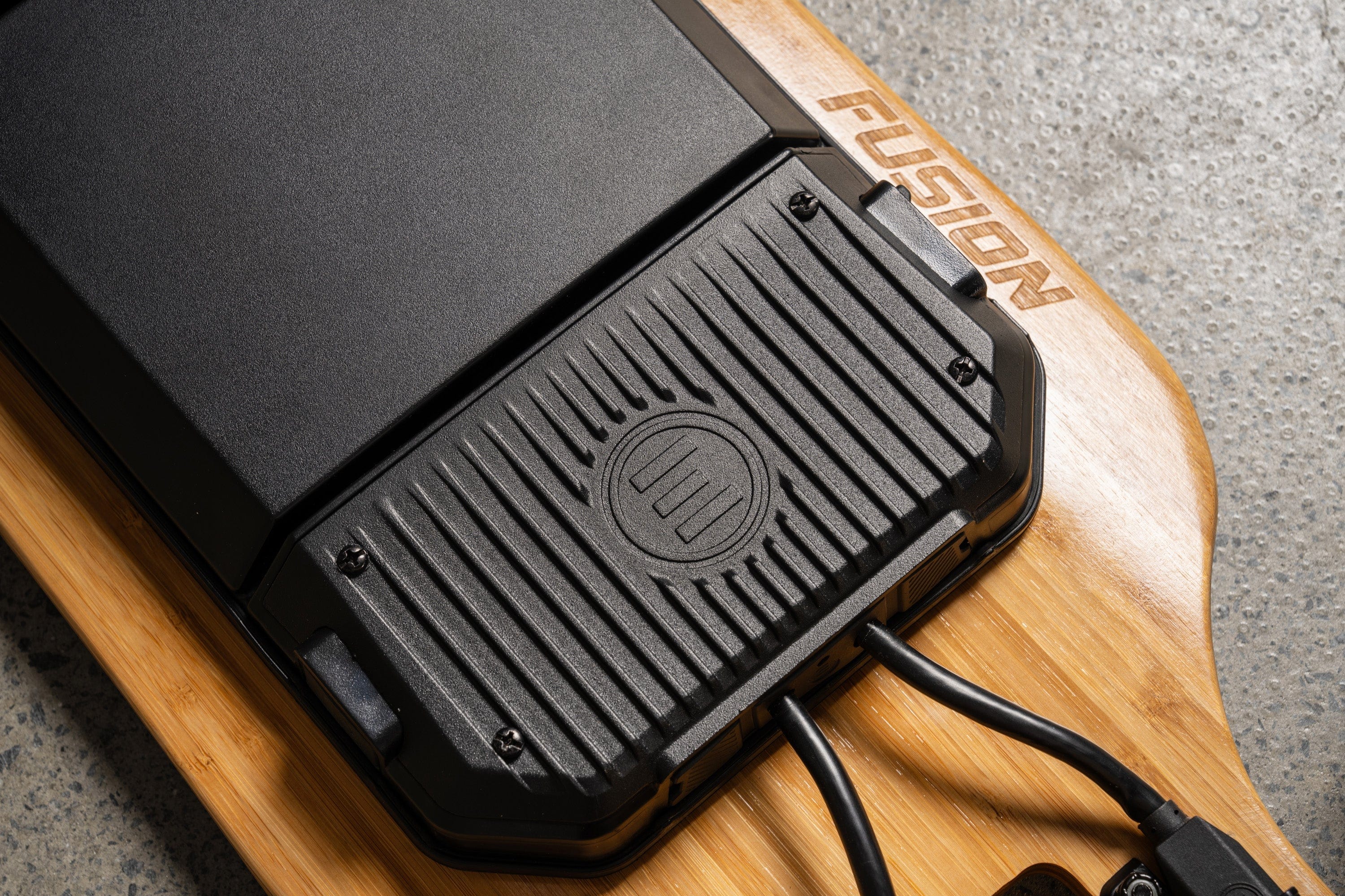 Evolve Fusion 2 in 1 Electric Skateboard - Image 37