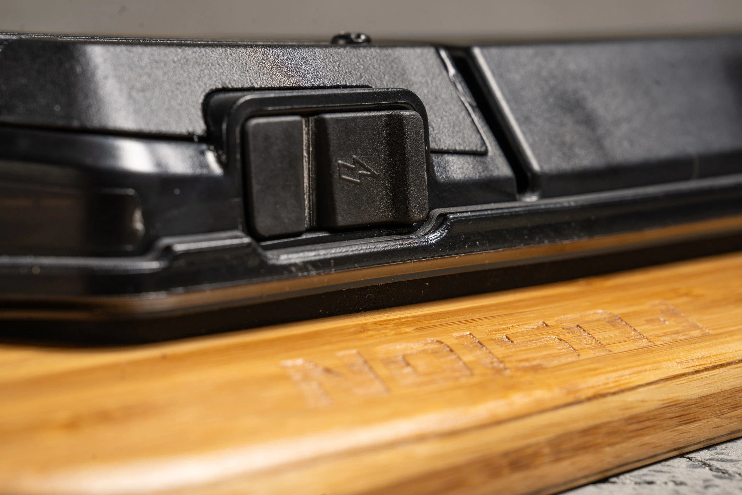 Evolve Fusion Street Electric Skateboard - Image 4