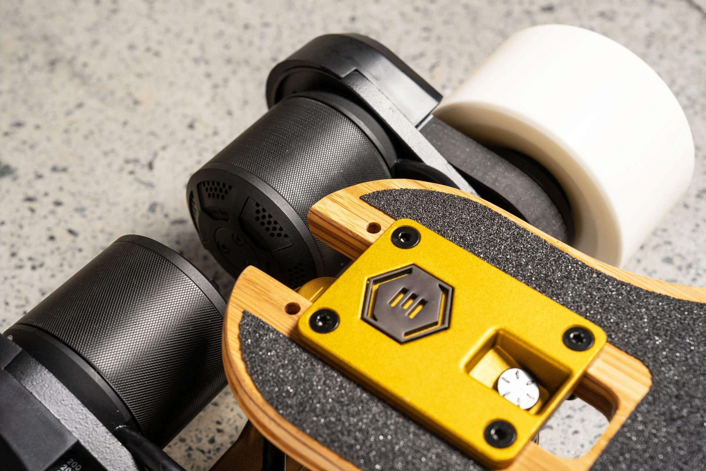 Evolve Fusion Street Electric Skateboard - Image 9